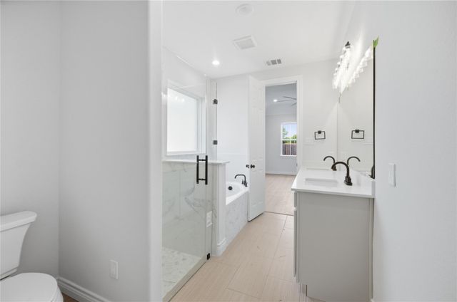 114 Par Circle, La Porte, TX 77571