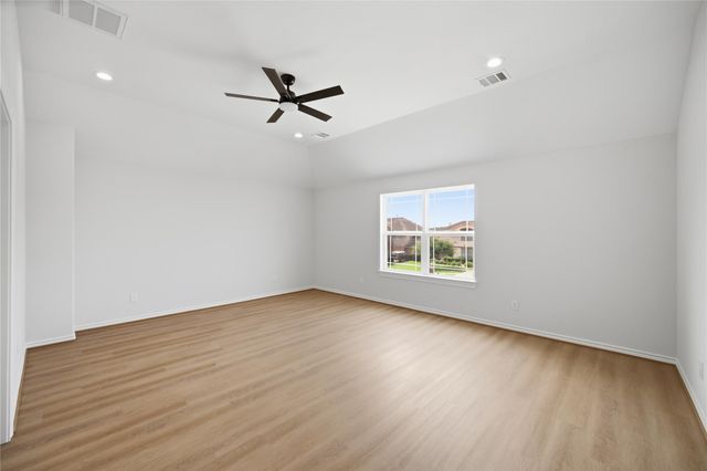 114 Par Circle, La Porte, TX 77571