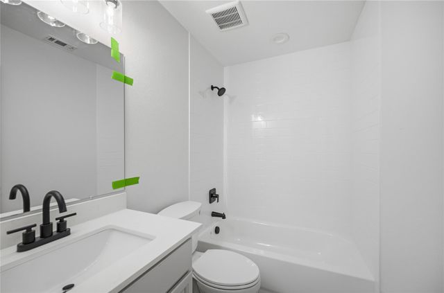 114 Par Circle, La Porte, TX 77571