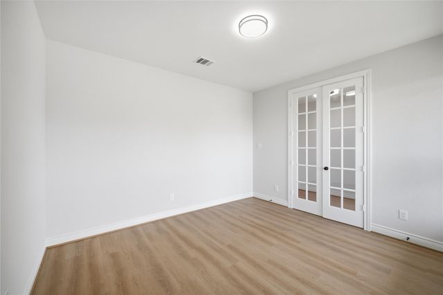 114 Par Circle, La Porte, TX 77571