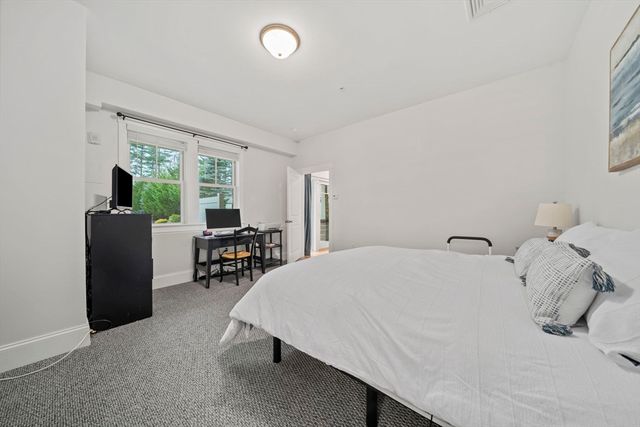 599 Washington St 14, Pembroke, MA 02359