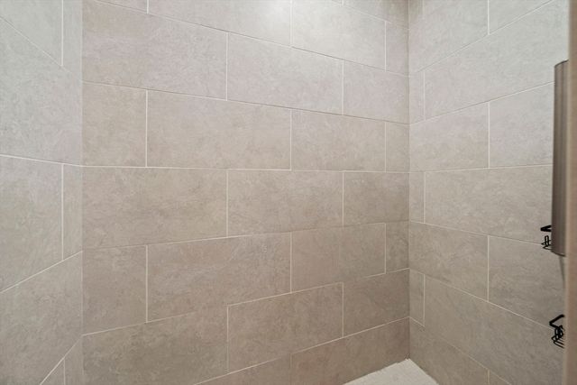 599 Washington St 14, Pembroke, MA 02359