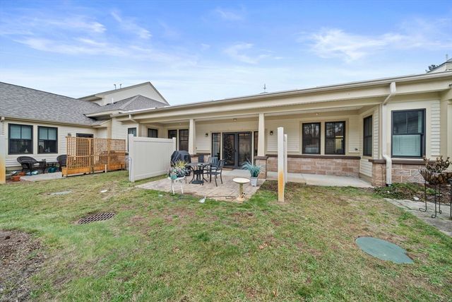 599 Washington St 14, Pembroke, MA 02359