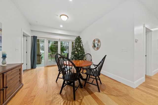 599 Washington St 14, Pembroke, MA 02359