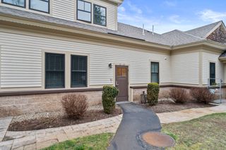 599 Washington St 14, Pembroke, MA 02359