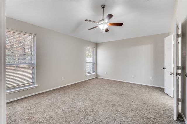 1924 Kingsbrook Trail, Fort Worth, TX 76120