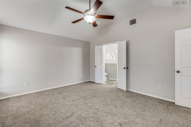 1924 Kingsbrook Trail, Fort Worth, TX 76120