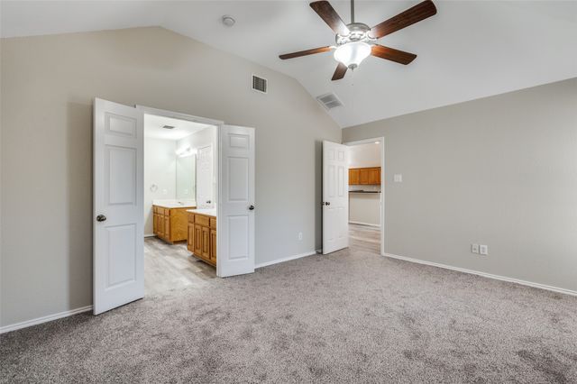 1924 Kingsbrook Trail, Fort Worth, TX 76120