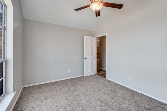 1924 Kingsbrook Trail, Fort Worth, TX 76120