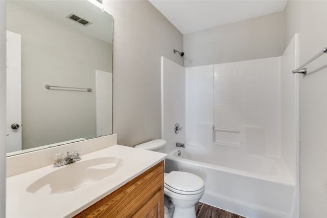 1924 Kingsbrook Trail, Fort Worth, TX 76120