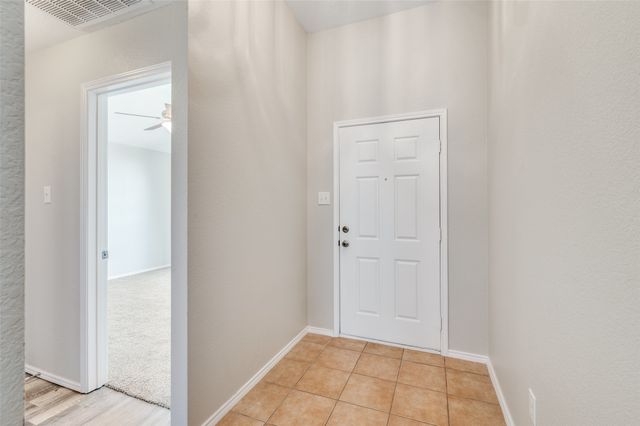 1924 Kingsbrook Trail, Fort Worth, TX 76120