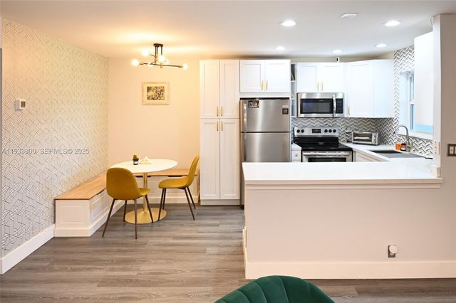 2860 NE 14th St Cswy 206D, Pompano Beach, FL 33062