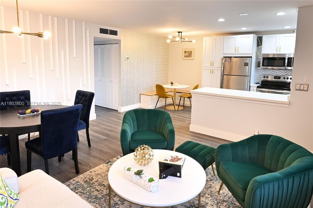 2860 NE 14th St Cswy 206D, Pompano Beach, FL 33062