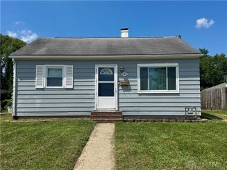 239 W Circle Drive, Dayton, OH 45449