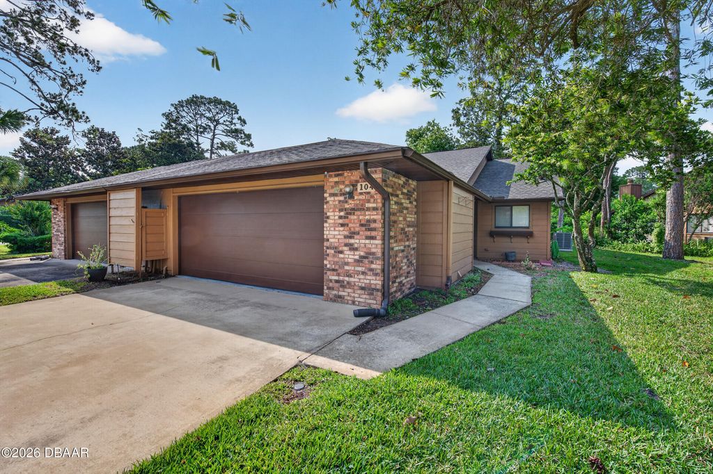 104 Horseshoe Trail, Ormond Beach, FL 32174