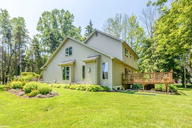 3960 Spartan Drive, Fort Gratiot Twp, MI 48059