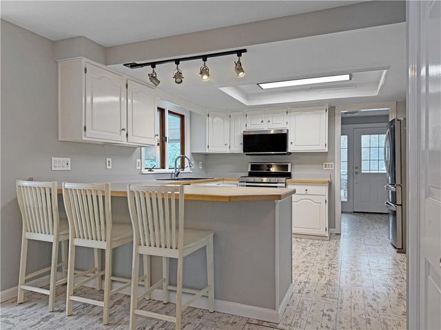 50 County Clare Crescent, Perinton, NY 14450