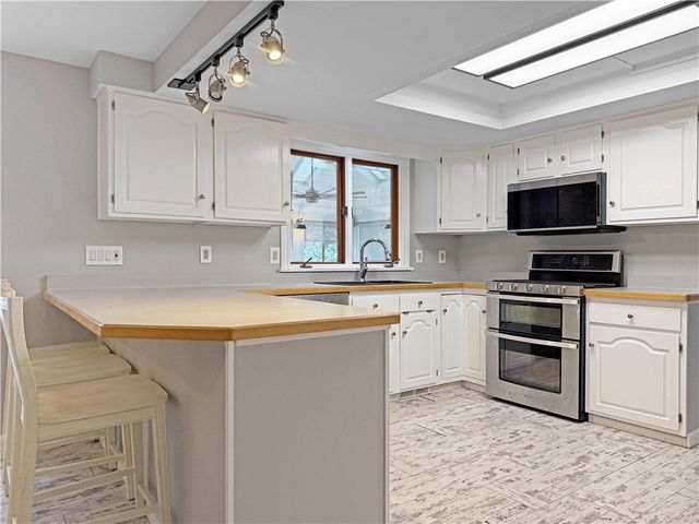 50 County Clare Crescent, Perinton, NY 14450