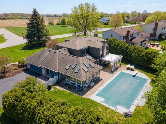 50 County Clare Crescent, Perinton, NY 14450