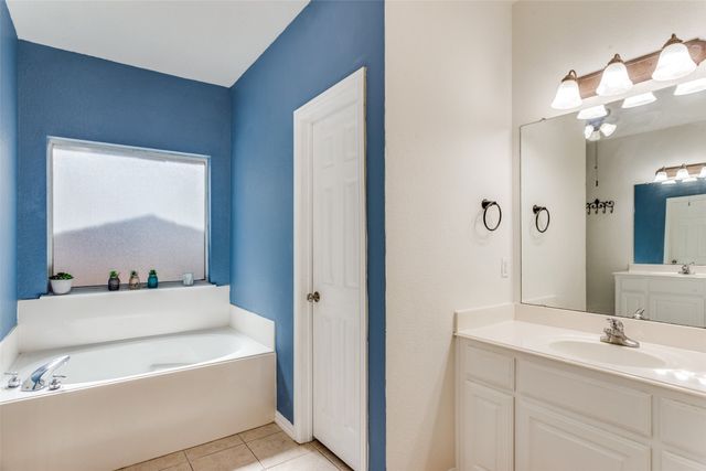 312 Howard Way Drive, Aledo, TX 76008