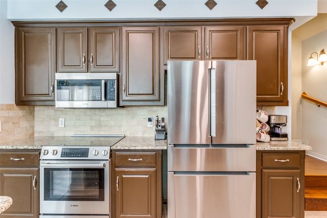 312 Howard Way Drive, Aledo, TX 76008