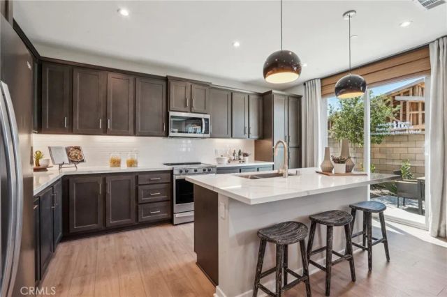 6363 Moonfire Lane, Fontana, CA 92336