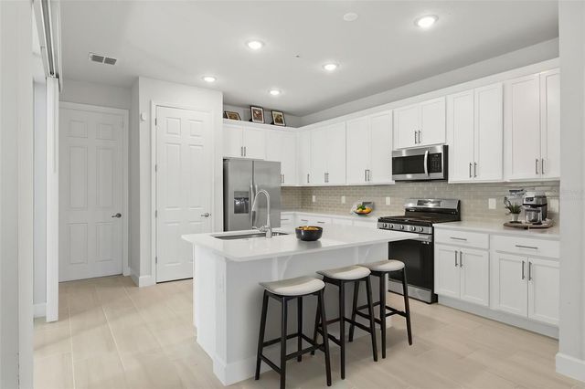 269 PLATFORM LANE, Debary, FL 32713