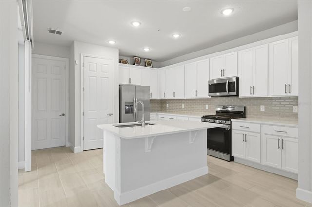 269 PLATFORM LANE, Debary, FL 32713