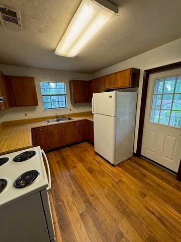 3359 Trafalgar Sq # A, Tallahassee, FL 32301