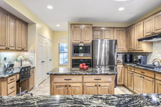 11007 Premier Drive, Frisco, TX 75033