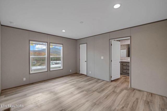 182 Tazewell Pike, Luttrell, TN 37779