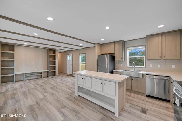 182 Tazewell Pike, Luttrell, TN 37779