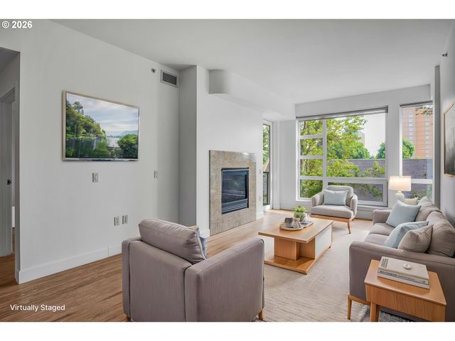 1620 Ne BROADWAY St 432, Portland, OR 97232