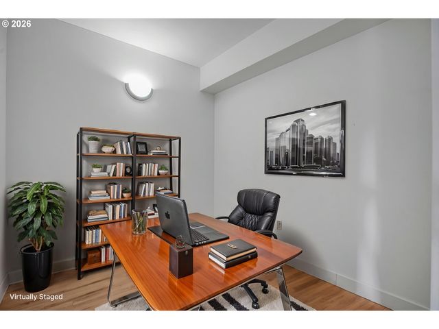1620 Ne BROADWAY St 432, Portland, OR 97232