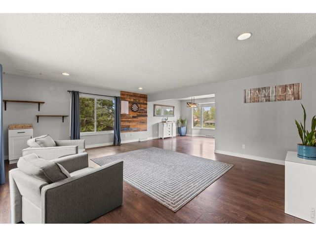 2521 W 20th St Rd, Greeley, CO 80634
