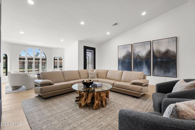 8572 E SAN FELIPE Drive, Scottsdale, AZ 85258