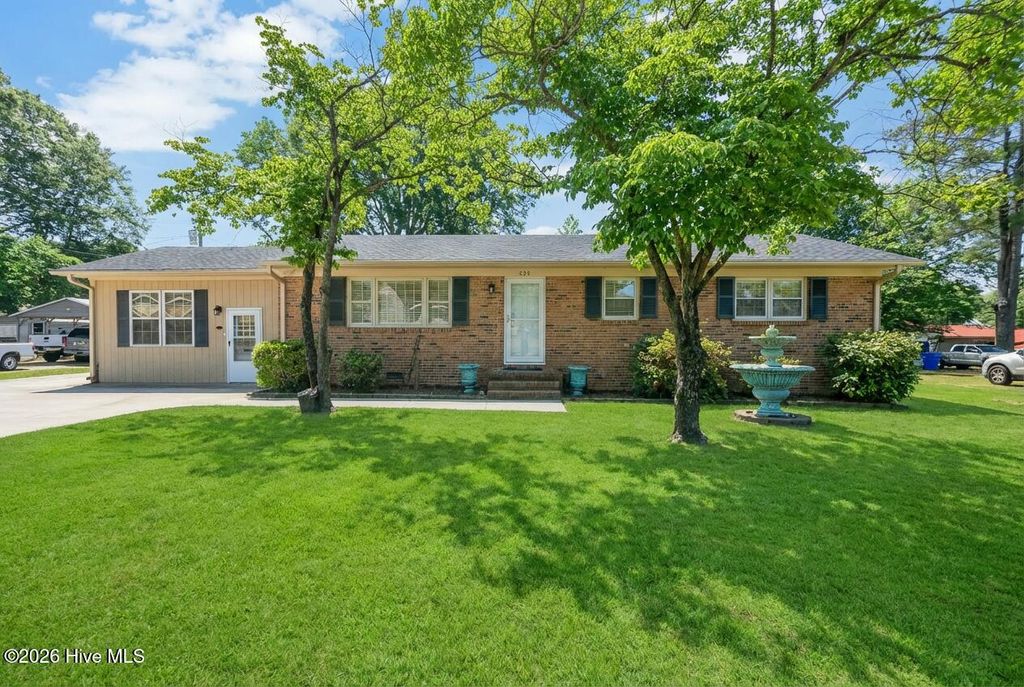 625 Western Avenue, Nashville, NC 27856