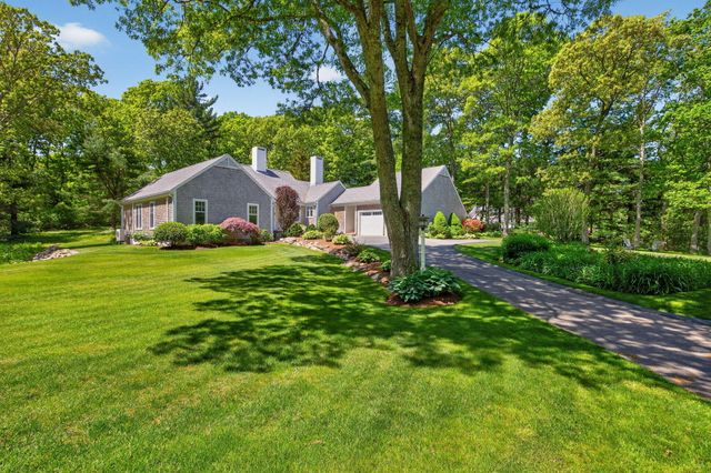 51 Doral Drive, Cummaquid, MA 02675