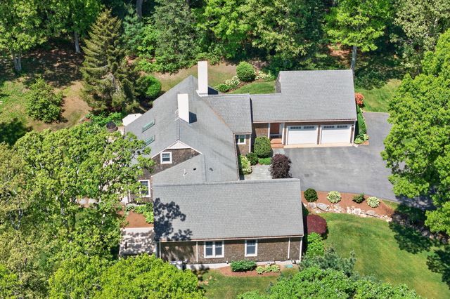 51 Doral Drive, Cummaquid, MA 02675