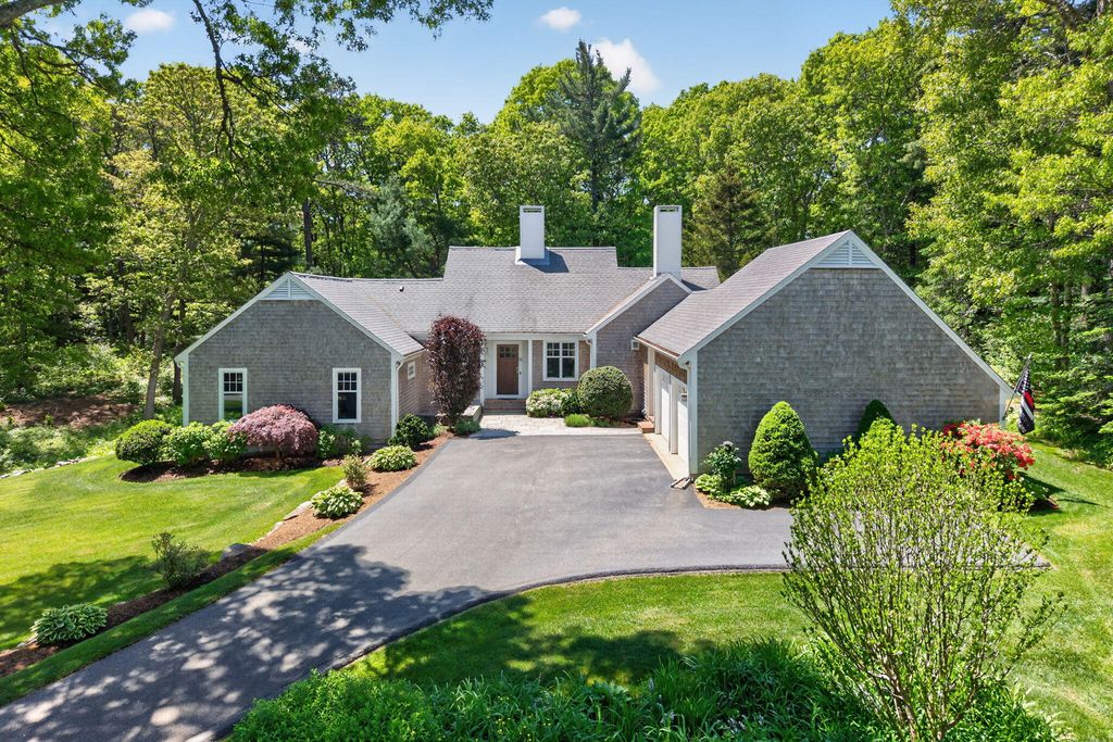 51 Doral Drive, Cummaquid, MA 02675