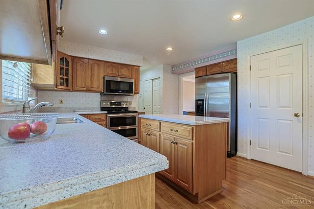 11715 Kemperwoods Drive, Symmes Twp, OH 45249