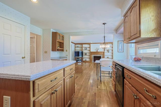 11715 Kemperwoods Drive, Symmes Twp, OH 45249