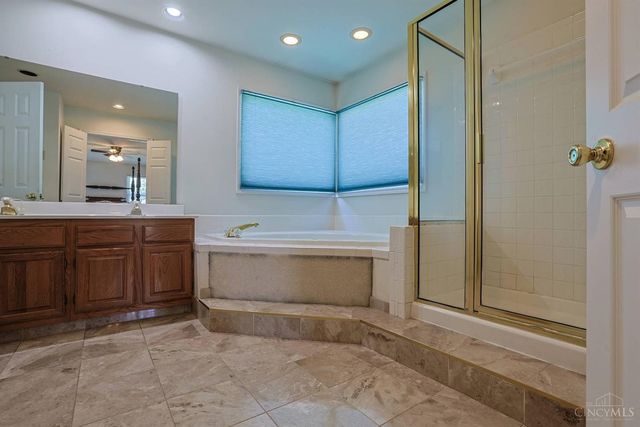 11715 Kemperwoods Drive, Symmes Twp, OH 45249