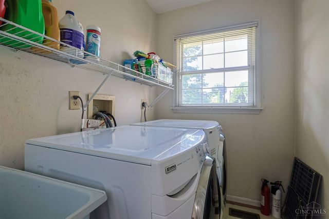11715 Kemperwoods Drive, Symmes Twp, OH 45249