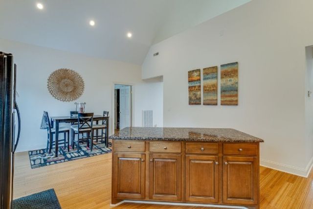 4664 New Cut Rd, Greenbrier, TN 37073