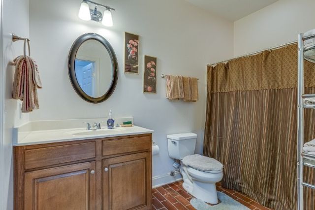 4664 New Cut Rd, Greenbrier, TN 37073