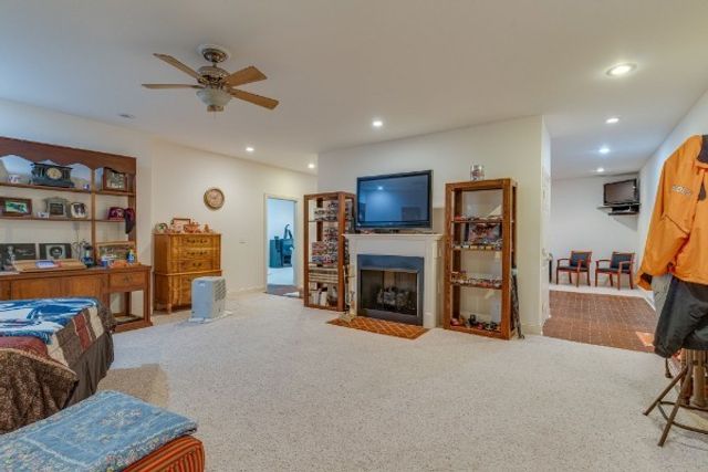 4664 New Cut Rd, Greenbrier, TN 37073