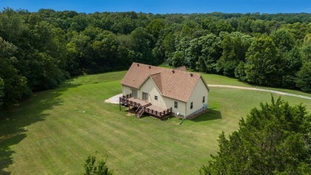 4664 New Cut Rd, Greenbrier, TN 37073