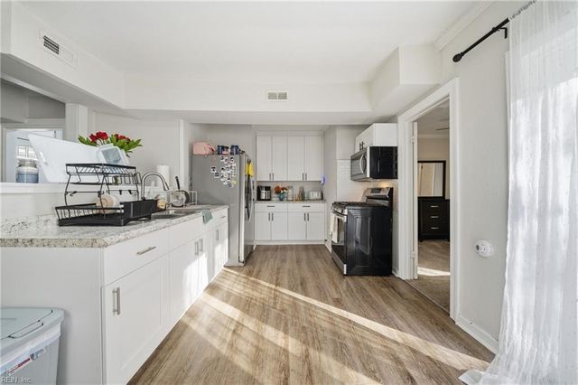 2025 Holladay ST, Portsmouth, VA 23704