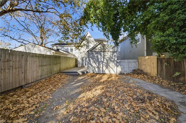 2025 Holladay ST, Portsmouth, VA 23704